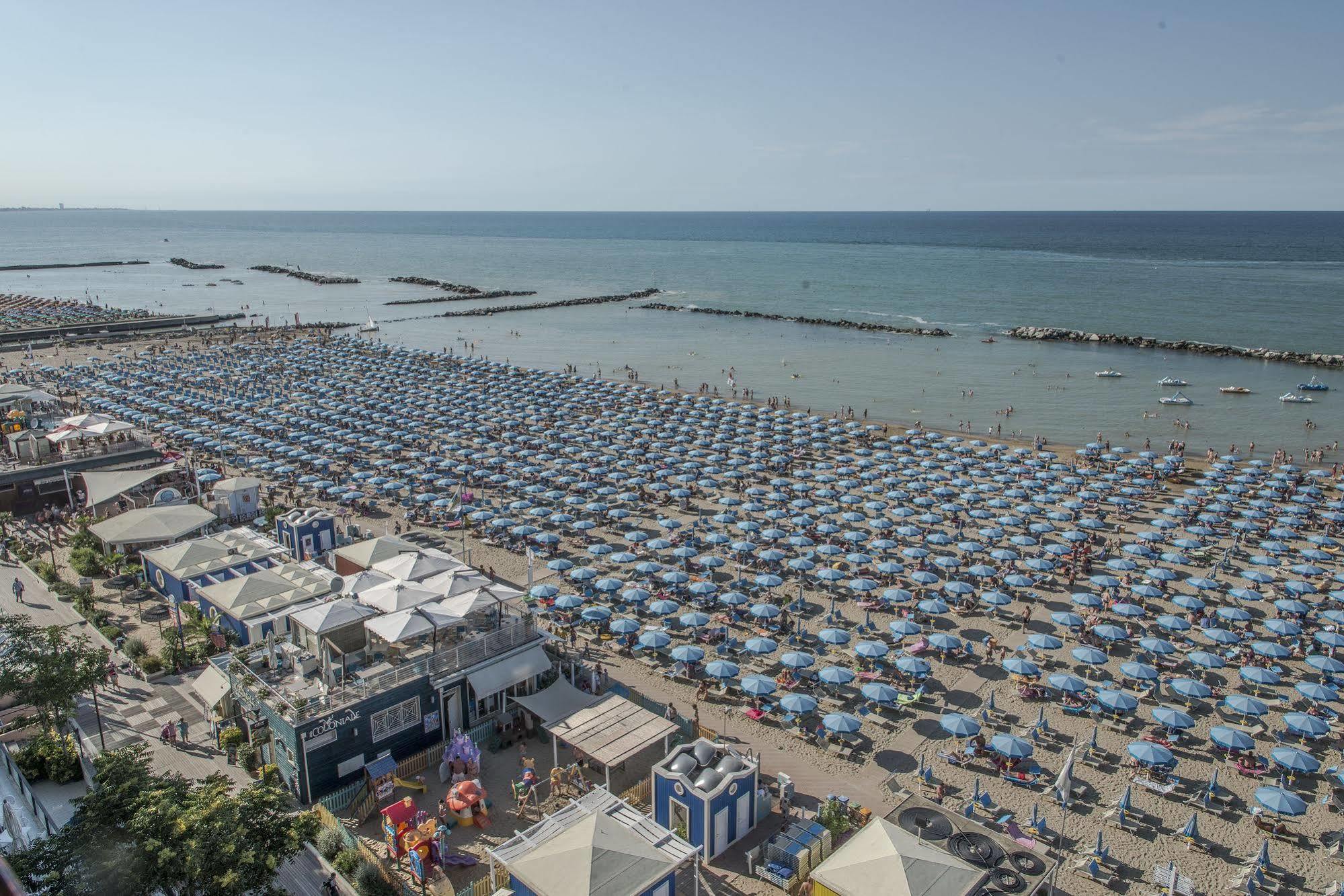 Hotel Baia Marina Cattolica Esterno foto